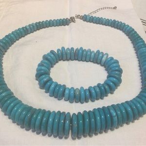 s. Turquoise necklace and bracelet - nice weight (C629)